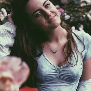 Meet your Posher, Noa